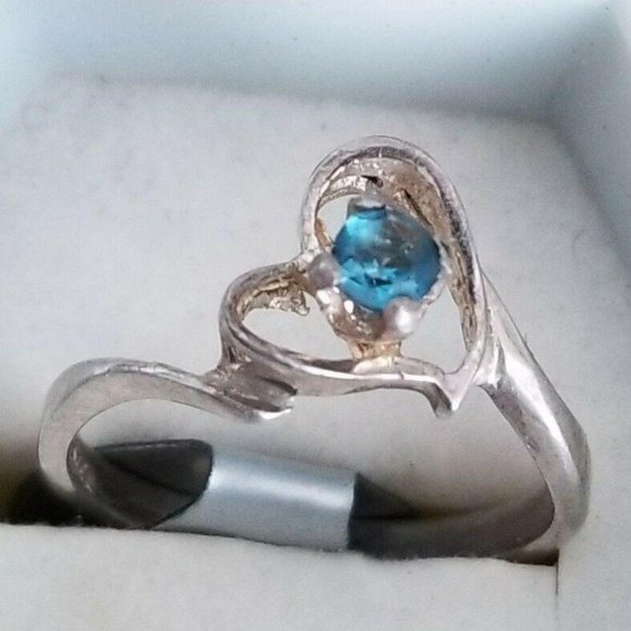 London Blue Topaz Sterling Silver Heart Promise Solitaire Ring Size 7 LH3029 - Picture 1 of 8